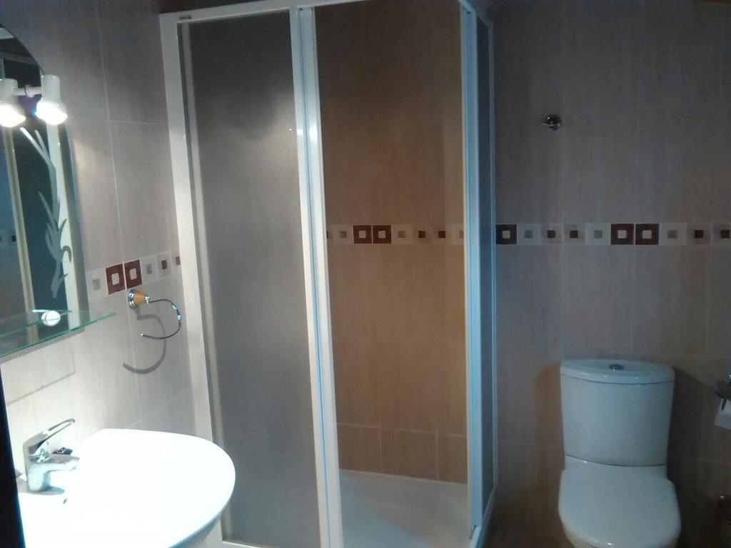 Apartamentos Turisticos Rosario Camarena de la Sierra Rum bild