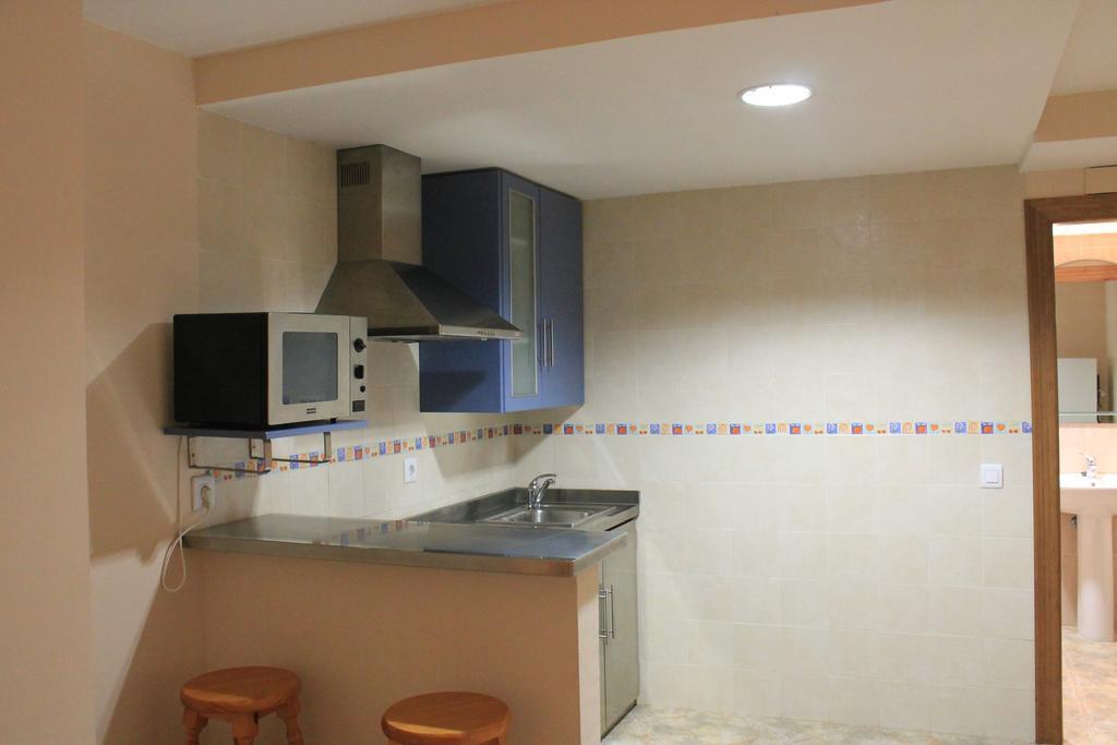 Apartamentos Turisticos Rosario Camarena de la Sierra Rum bild